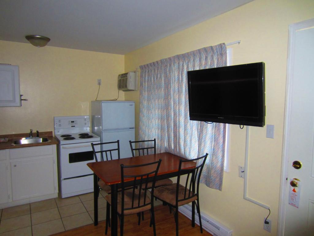 Black Sea Motel Penticton Quarto foto